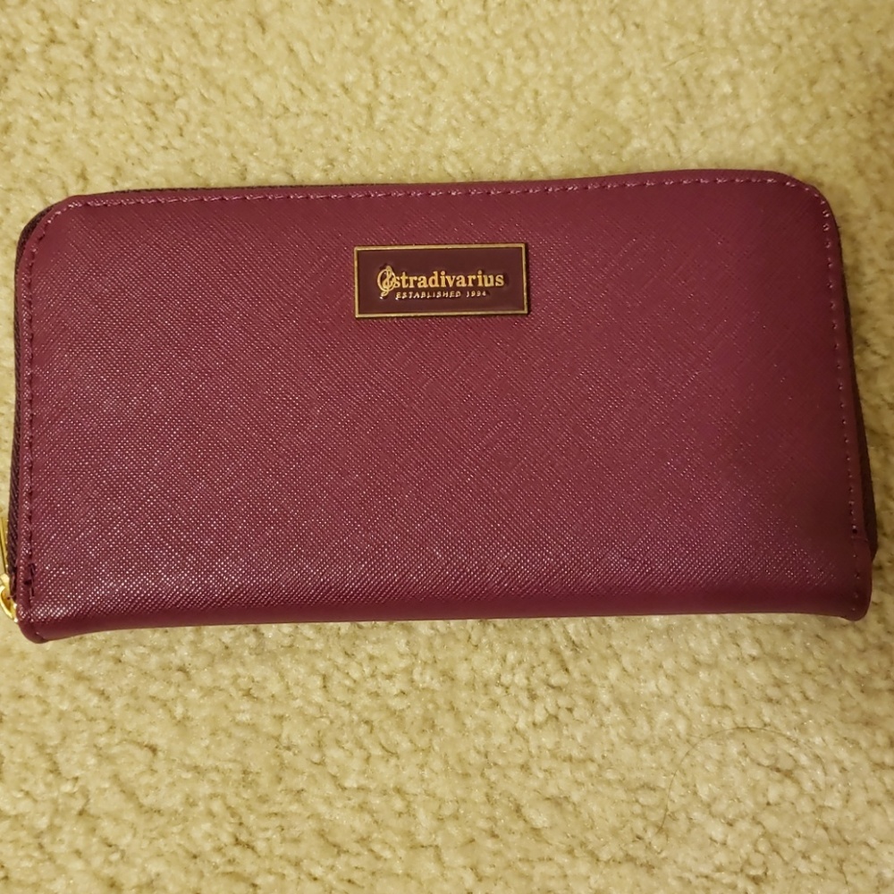NWOT Stradivarius Wallet